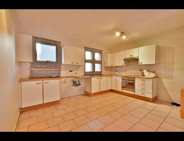 2 BEDROOM APARTMENT FOR SALE IN GLENANDA